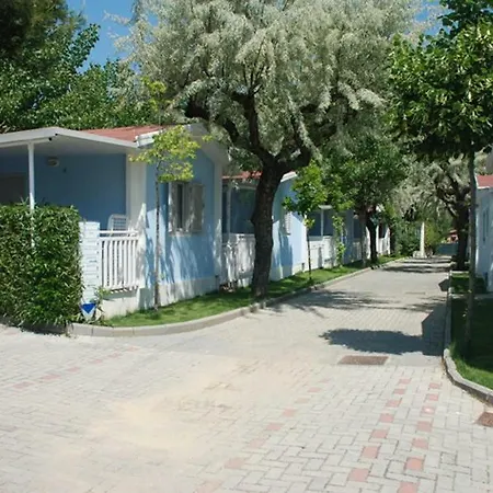 Camping Fontana Marina *