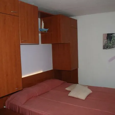 Camping Fontana Marina 营地 费尔莫