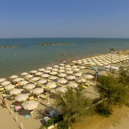 Camping Fontana Marina *